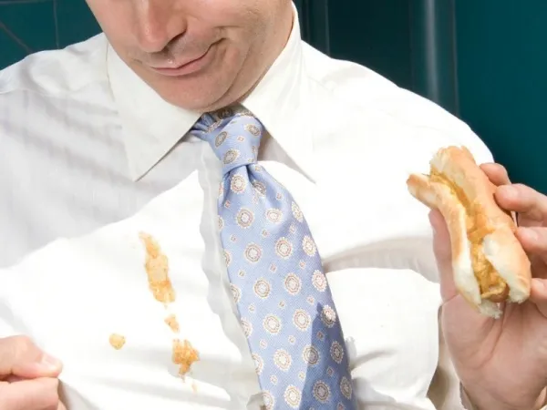 How to Remove Oud, Perfume and Food Stains at Home